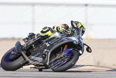 media/Jan-15-2026-Racers Edge (Thu) [[dfebeb70ab]]/2-A Group/Session 3 (Turn 16)/